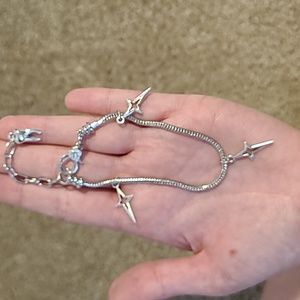 Dainty star bracelet